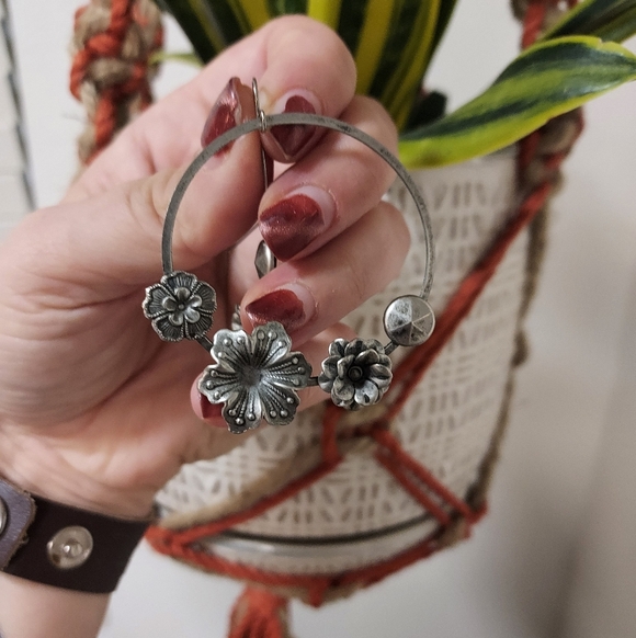 Boho Silver Floral Hoop Earrings - Picture 2 of 3